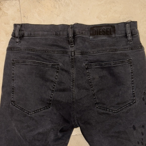 Diesel D-ISTORT Super Skinny Ripped Jeans. 30x28. - Picture 9 of 12